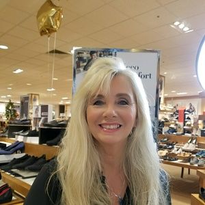 Meet your Posher, Peggy